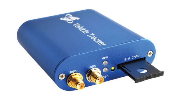 XG818 GPS Vehicle Tracker EAS